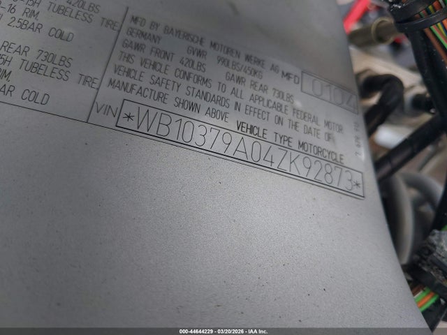 44644229 :رقم المزاد ، WB10379A04ZK92873 vin ، 2004 Bmw R1200 C مزاد بيع