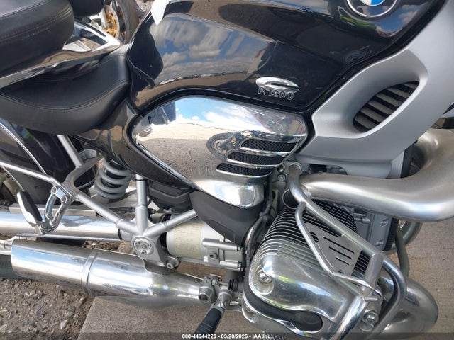 44644229 :رقم المزاد ، WB10379A04ZK92873 vin ، 2004 Bmw R1200 C مزاد بيع