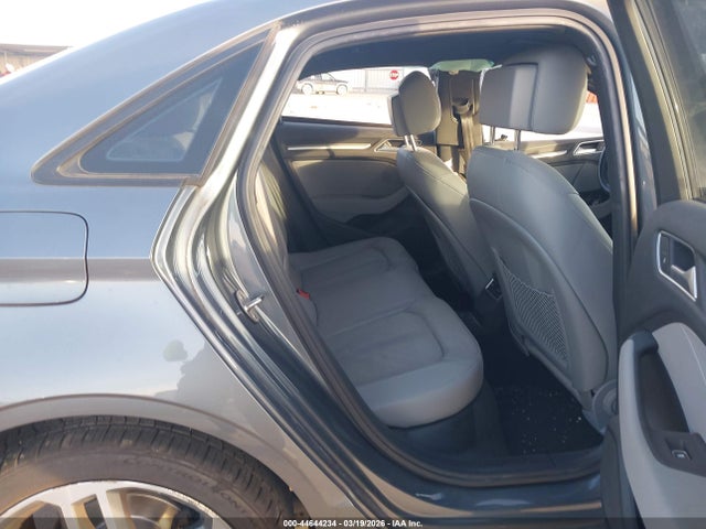 2017 AUDI A3 WAUAUGFFXH1041333 Photo 7