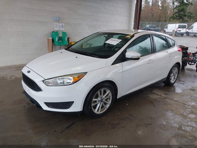 Ford FOCUS SE 2015 1FADP3KE3FL241894 Image 2