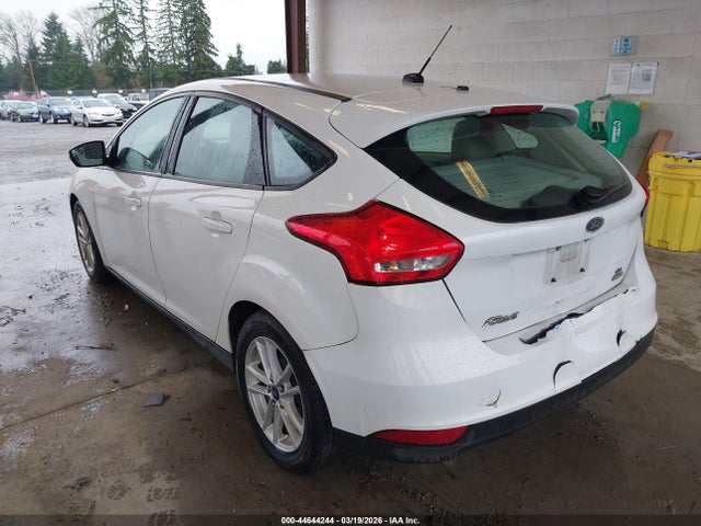 Ford FOCUS SE 2015 1FADP3KE3FL241894 Image 3
