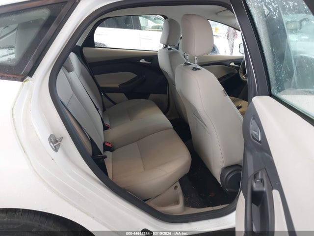 Ford FOCUS SE 2015 1FADP3KE3FL241894 Image 8