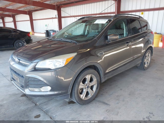 1FMCU9GX8FUA44334 Ford ESCAPE SE