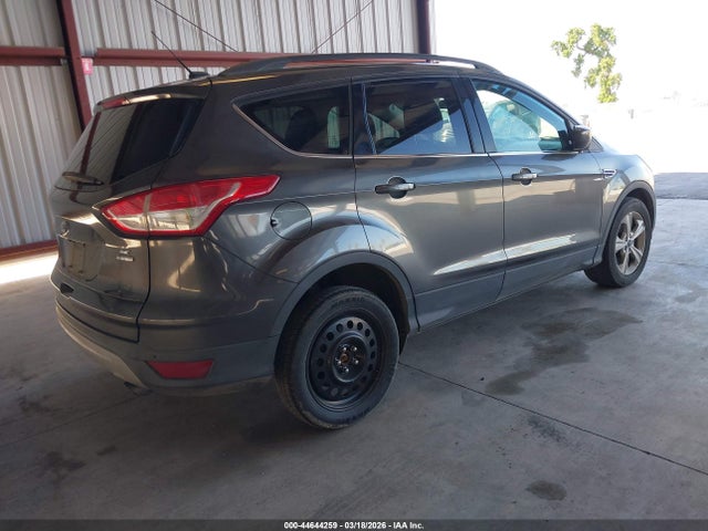 1FMCU9GX8FUA44334 Ford ESCAPE SE