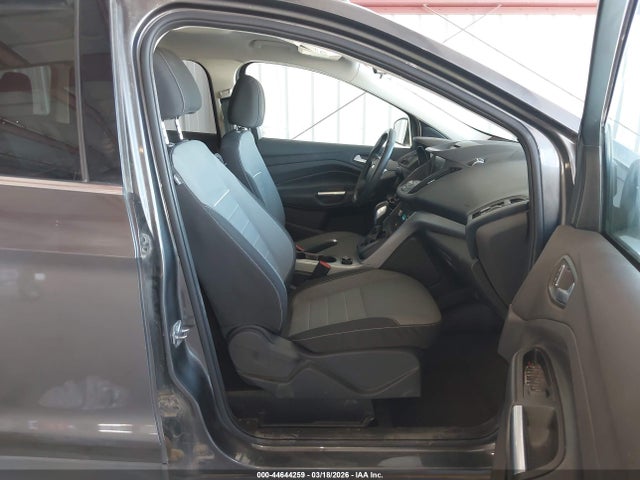 1FMCU9GX8FUA44334 Ford ESCAPE SE
