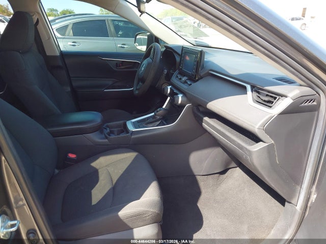 2019 TOYOTA RAV4 2T3H1RFV9KC018259 Photo 4