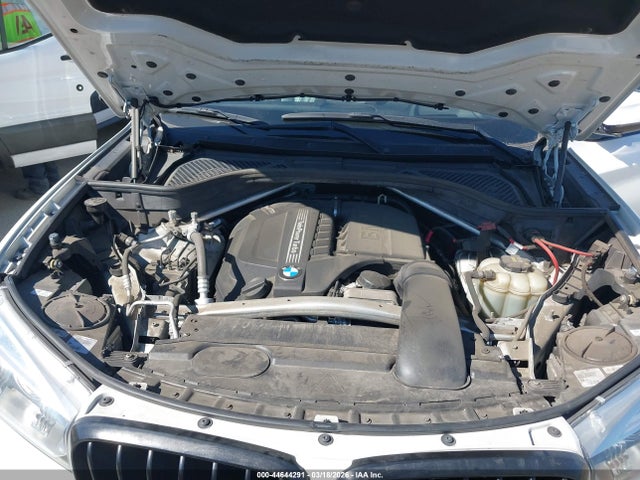 2018 BMW X5 5UXKR0C57J0Y03720 Photo 9