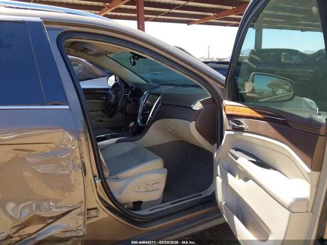 3GYFNBE38GS558993 Cadillac Srx Luxury Collection