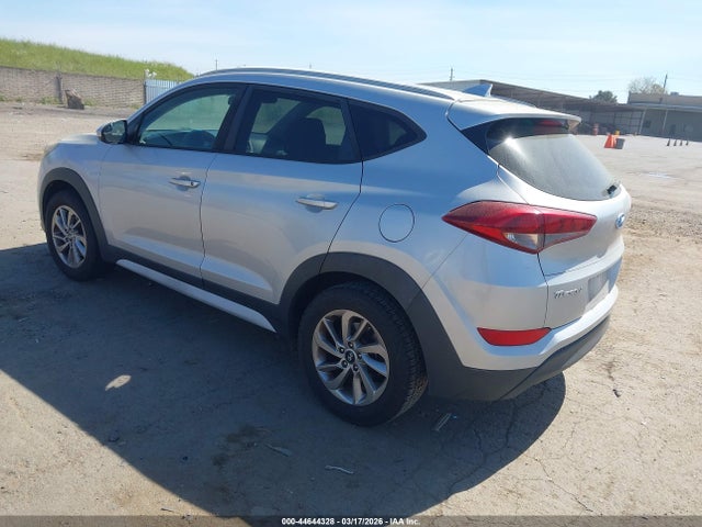 KM8J33A46JU639990 Hyundai TUCSON SEL