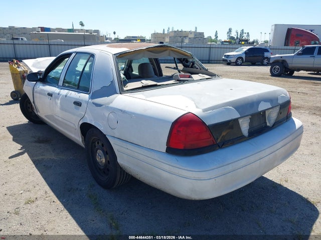 2006 FORD CROWN VICTORIA 2FAFP71W46X157144 Photo 2