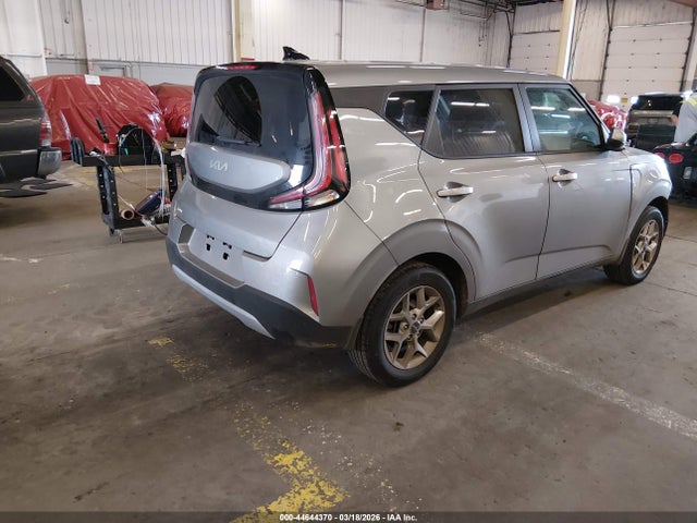 KNDJ23AU2P7871937 KIA SOUL LX