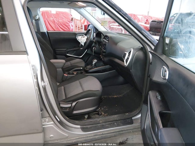 KNDJ23AU2P7871937 KIA SOUL LX