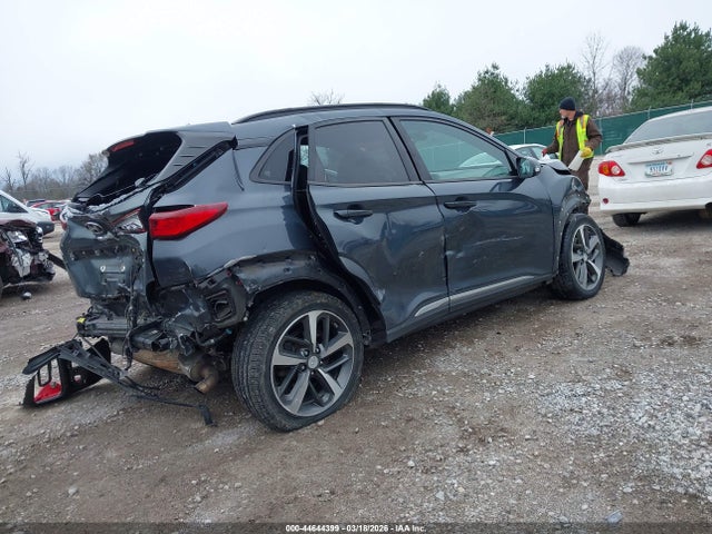 2018 HYUNDAI KONA KM8K3CA55JU148081 Photo 3