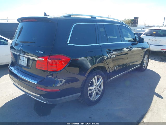 2015 MERCEDES-BENZ GL 350 BLUETEC 4JGDF2EE6FA473920 Photo 3