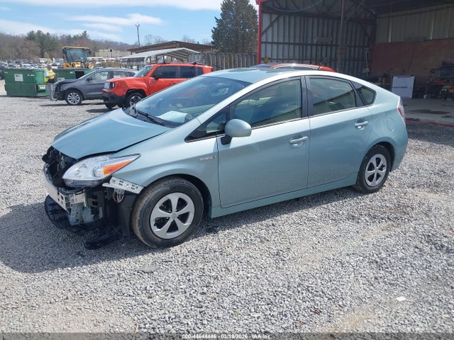 Toyota Prius Four 2015 JTDKN3DU3F1888500 Image 2