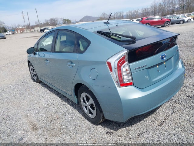 Toyota Prius Four 2015 JTDKN3DU3F1888500 Image 3