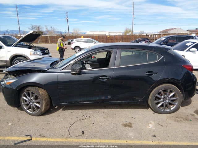 2018 Mazda Mazda3 Touring მანქანა იყიდება აუქციონზე, vin: 3MZBN1L31JM182387, აუქციონის ნომერი: 44644456