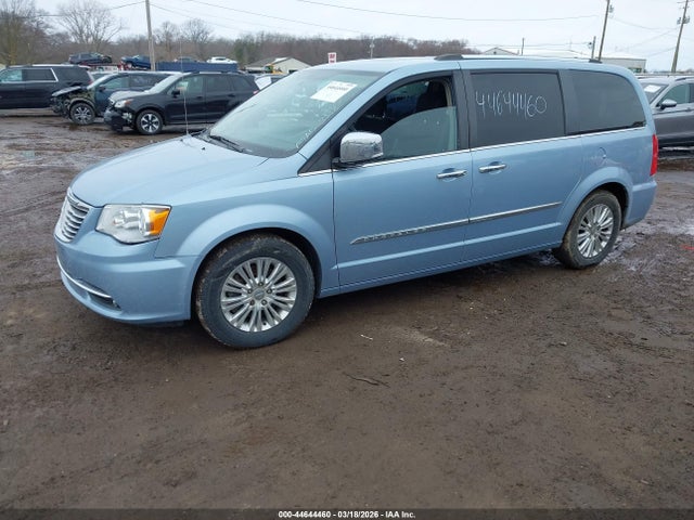 2016 Chrysler Town & Country Limited მანქანა იყიდება აუქციონზე, vin: 2C4RC1JG1GR177348, აუქციონის ნომერი: 44644460