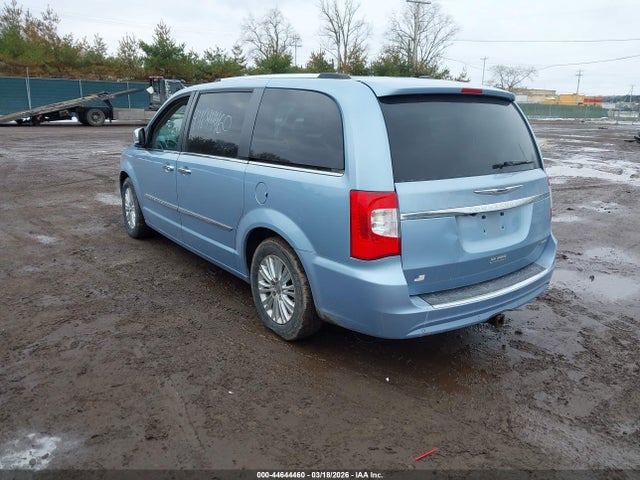2016 Chrysler Town & Country Limited მანქანა იყიდება აუქციონზე, vin: 2C4RC1JG1GR177348, აუქციონის ნომერი: 44644460