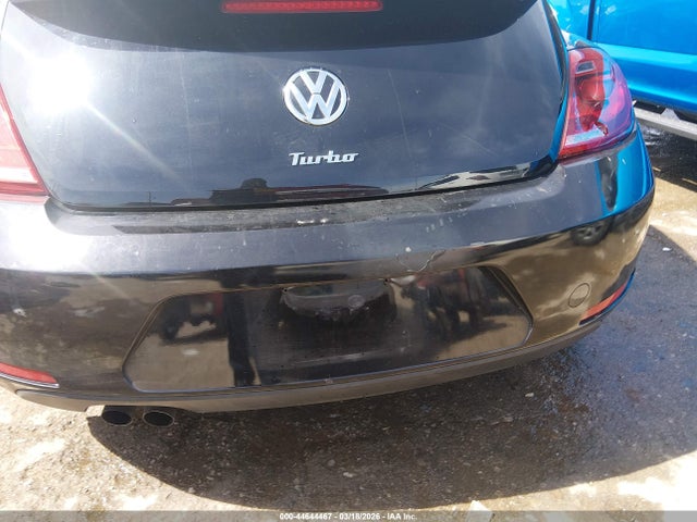 44644467 :رقم المزاد ، 3VWF17AT4GM638958 vin ، 2016 Volkswagen Beetle 1.8t Classic مزاد بيع