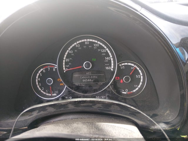 44644467 :رقم المزاد ، 3VWF17AT4GM638958 vin ، 2016 Volkswagen Beetle 1.8t Classic مزاد بيع
