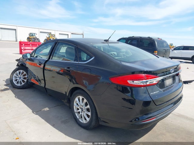 44644508 :رقم المزاد ، 3FA6P0G78JR260162 vin ، 2018 Ford Fusion S مزاد بيع