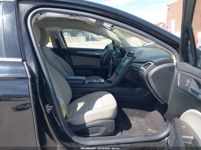 44644508 :رقم المزاد ، 3FA6P0G78JR260162 vin ، 2018 Ford Fusion S مزاد بيع