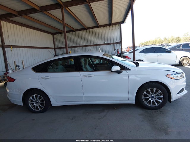 Ford FUSION S 2017 3FA6P0G74HR190332 Image 13