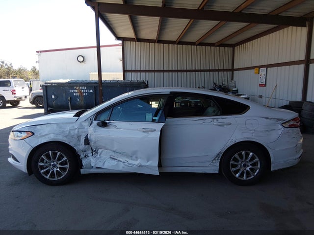 Ford FUSION S 2017 3FA6P0G74HR190332 Image 14