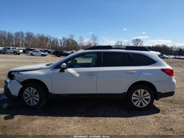 2017 Subaru Outback 2.5i Premium მანქანა იყიდება აუქციონზე, vin: 4S4BSACC1H3258533, აუქციონის ნომერი: 44644527