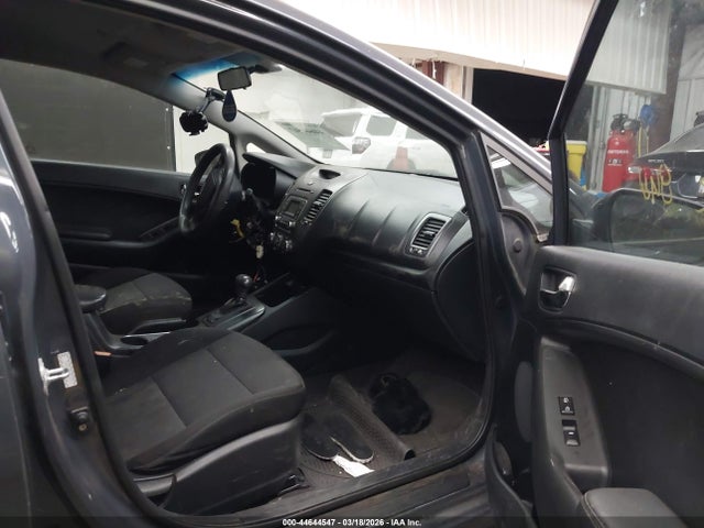 2016 KIA FORTE KNAFK4A6XG5496384 Photo 4