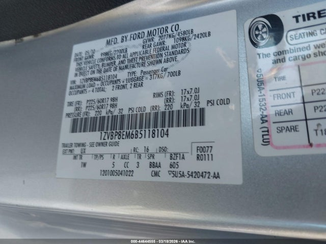 2011 FORD MUSTANG 1ZVBP8EM6B5118104 Photo 8