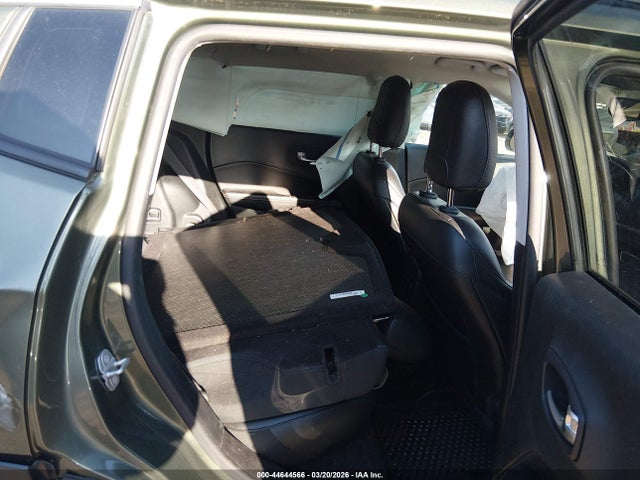 44644566 :رقم المزاد ، 3C4NJDBBXKT781060 vin ، 2019 Jeep Compass Latitude 4x4 مزاد بيع