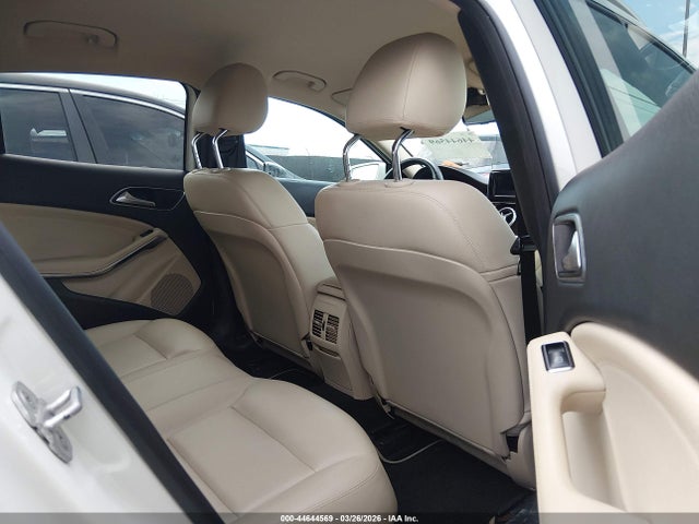 Продажа на аукционе авто 2015 Mercedes-benz Gla 250 4matic, vin: WDCTG4GB4FJ078219, номер лота: 44644569