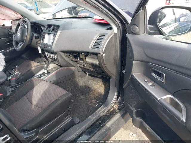 44644595 :رقم المزاد ، JA4AP3AU5JU019764 vin ، 2018 Mitsubishi Outlander Sport 2.0 Es/2.0 Le مزاد بيع