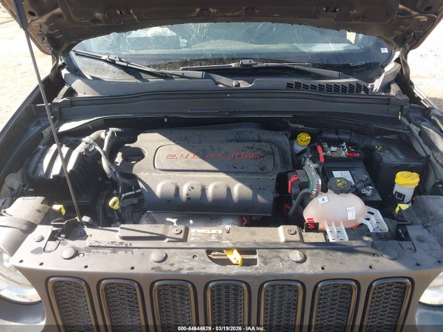 2018 Jeep Renegade Altitude Fwd მანქანა იყიდება აუქციონზე, vin: ZACCJABB5JPH32702, აუქციონის ნომერი: 44644629