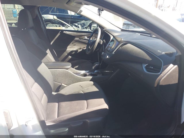 1G1ZD5ST2PF154015 Chevrolet Malibu Fwd 1lt