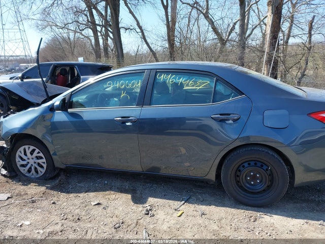 2017 Toyota Corolla Le მანქანა იყიდება აუქციონზე, vin: 2T1BURHE3HC940604, აუქციონის ნომერი: 44644637