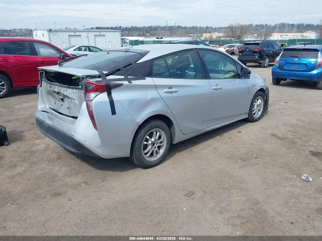Toyota Prius Two 2018 JTDKBRFU6J3062536 Image 4