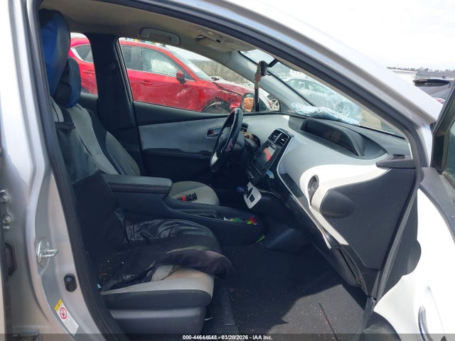 Toyota Prius Two 2018 JTDKBRFU6J3062536 Image 5