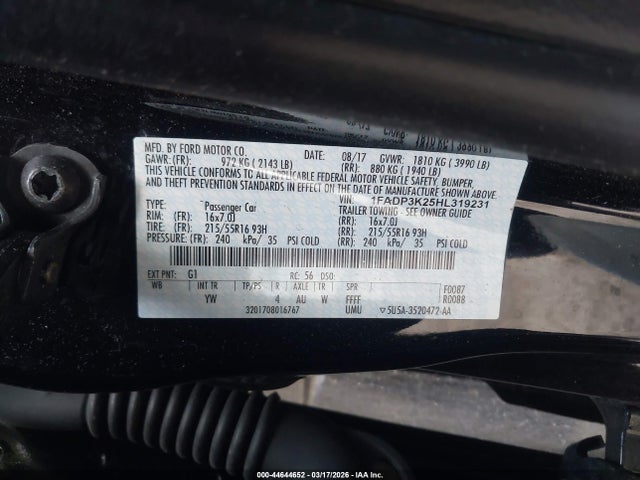 Ford FOCUS SE 2017 1FADP3K25HL319231 Image 9
