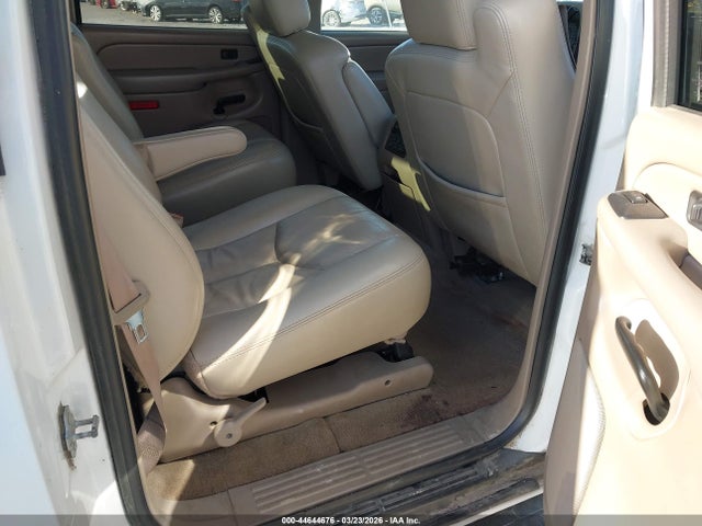 2005 Chevrolet Suburban 1500 Lt მანქანა იყიდება აუქციონზე, vin: 3GNFK16Z35G234496, აუქციონის ნომერი: 44644676