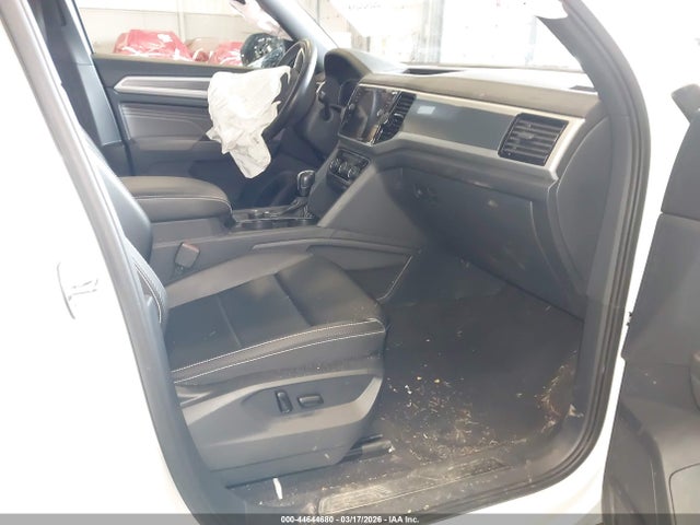 2022 VOLKSWAGEN ATLAS CROSS SPORT 1V2BC2CA6NC209103 Photo 4
