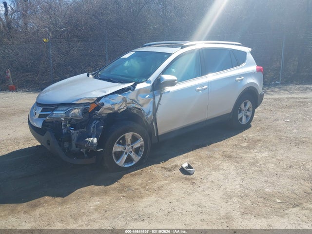 Toyota Rav4 Xle 2014 2T3RFREV6EW171434 Image 2