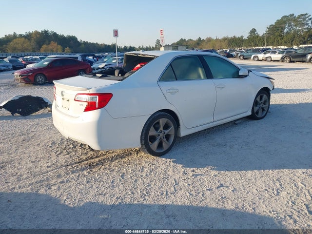 4T1BF1FK2EU740859 Toyota Camry Se Sport