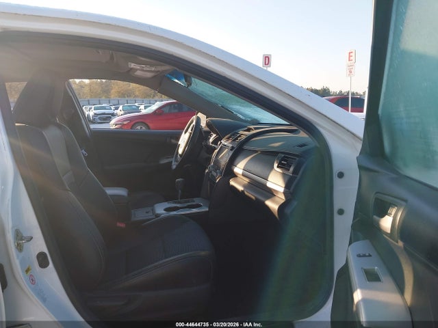 4T1BF1FK2EU740859 Toyota Camry Se Sport