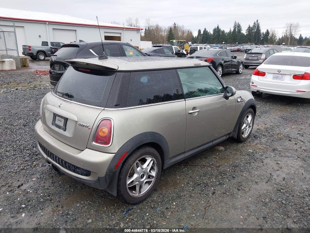 2007 MINI COOPER S WMWMF73517TL88572 Photo 3