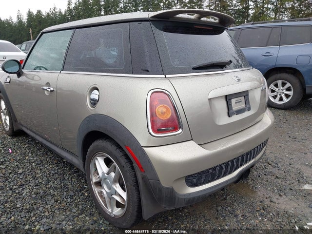 2007 MINI COOPER S WMWMF73517TL88572 Photo 5