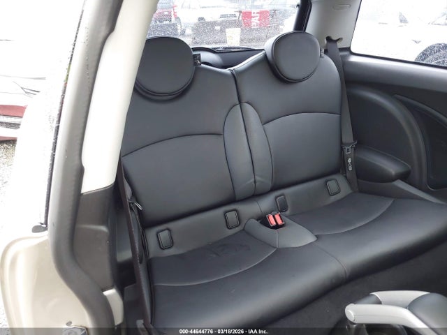 2007 MINI COOPER S WMWMF73517TL88572 Photo 7