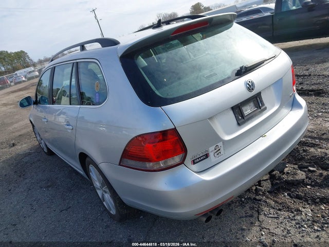3VWPL7AJ8EM626774 Volkswagen Jetta Sportwagen 2.0l Tdi